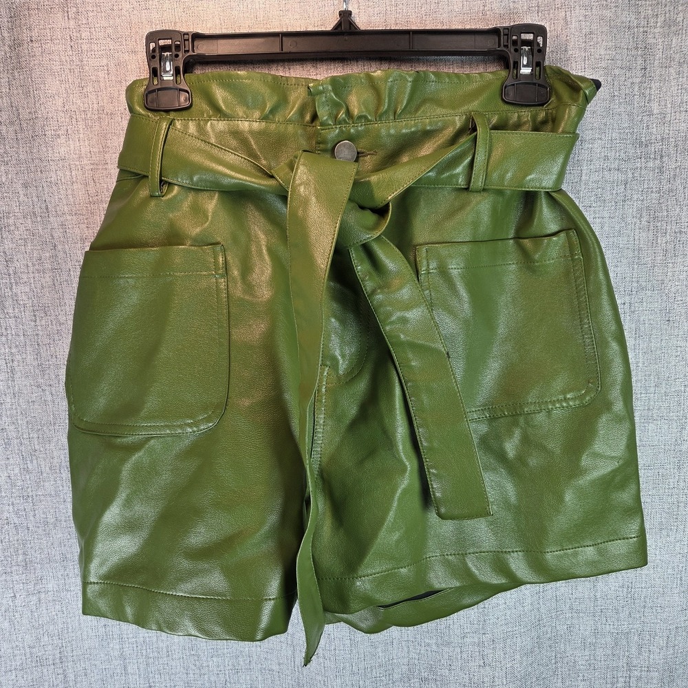 ALYA‎ Olive Green Faux Leather Paperbag Shorts High Waist Large Stretch Belt